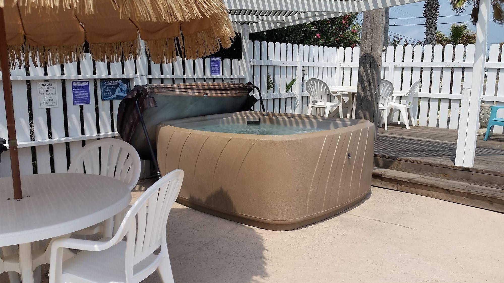 Amelia's Landing Hotel Port Aransas Bagian luar foto